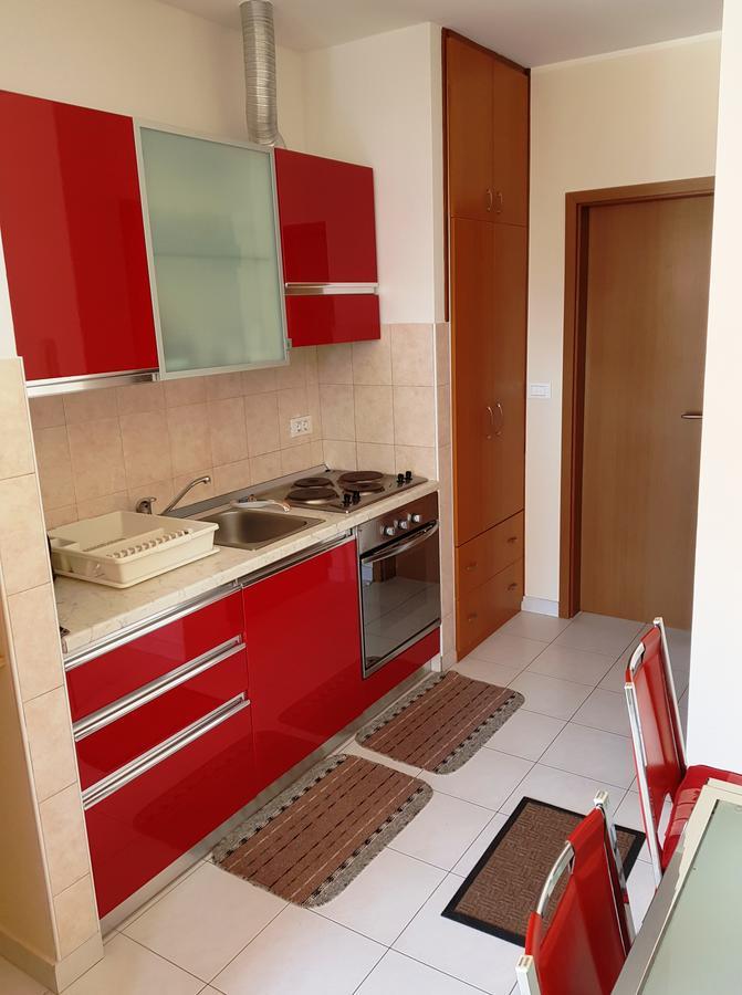 Apartment Venus 13 Ровин Екстериор снимка